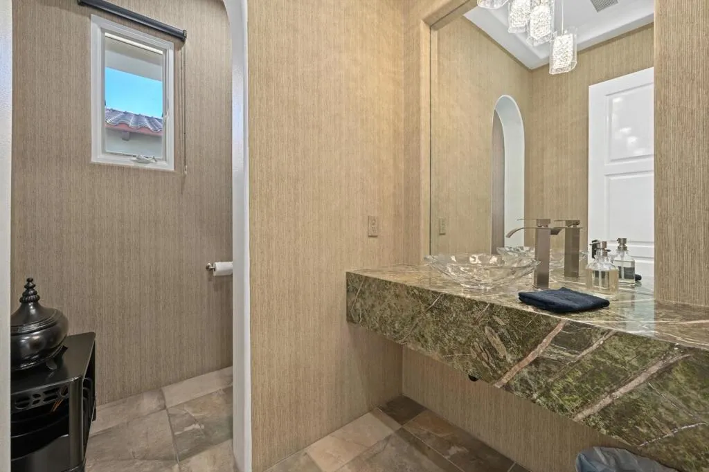 58075 Carmona, La Quinta, California 92253 home-pic-26