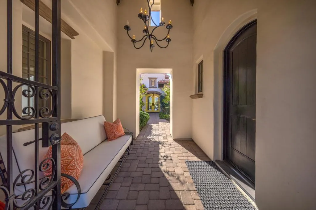 58075 Carmona, La Quinta, California 92253 home-pic-38