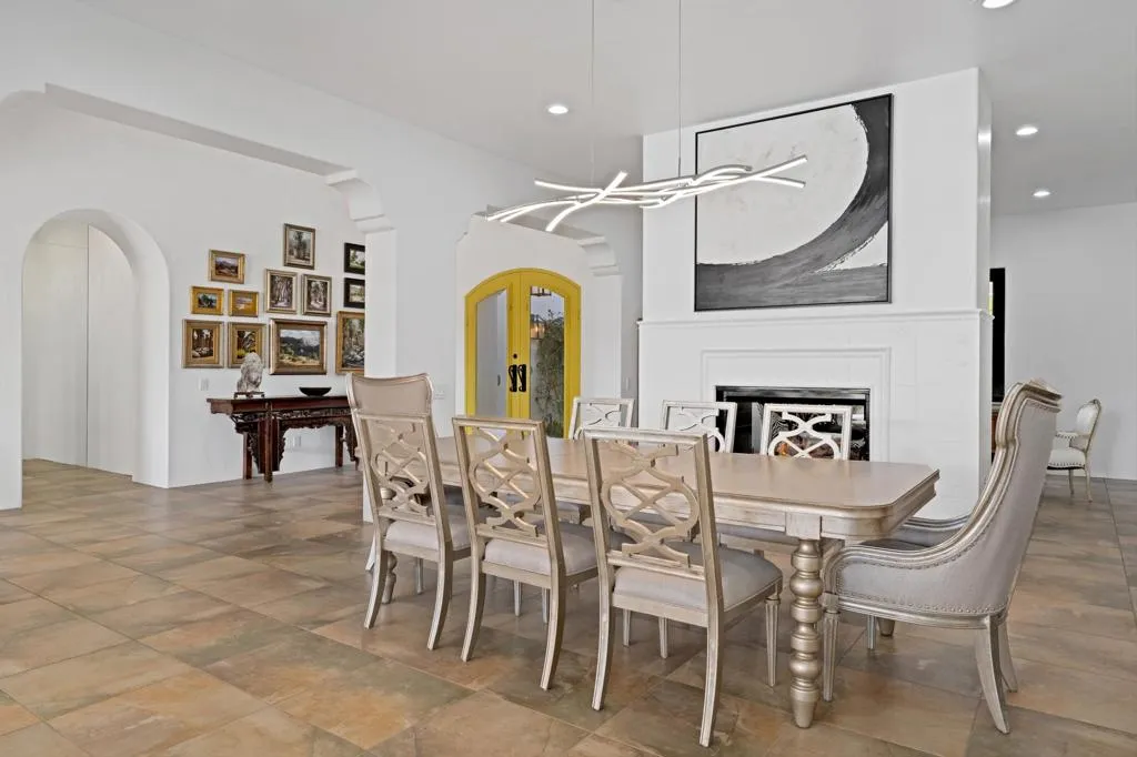 58075 Carmona, La Quinta, California 92253 home-pic-22