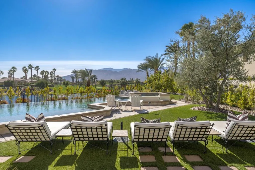58075 Carmona, La Quinta, California 92253 home-pic-2