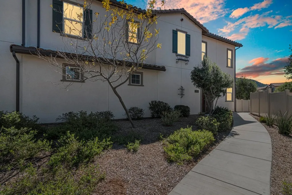 31564 Calle Canto, Temecula, California 92592 home-pic-1