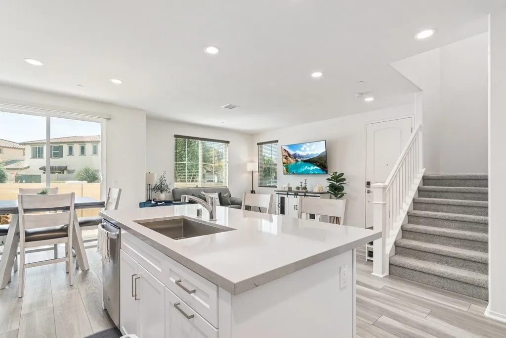 31564 Calle Canto, Temecula, California 92592 home-pic-9