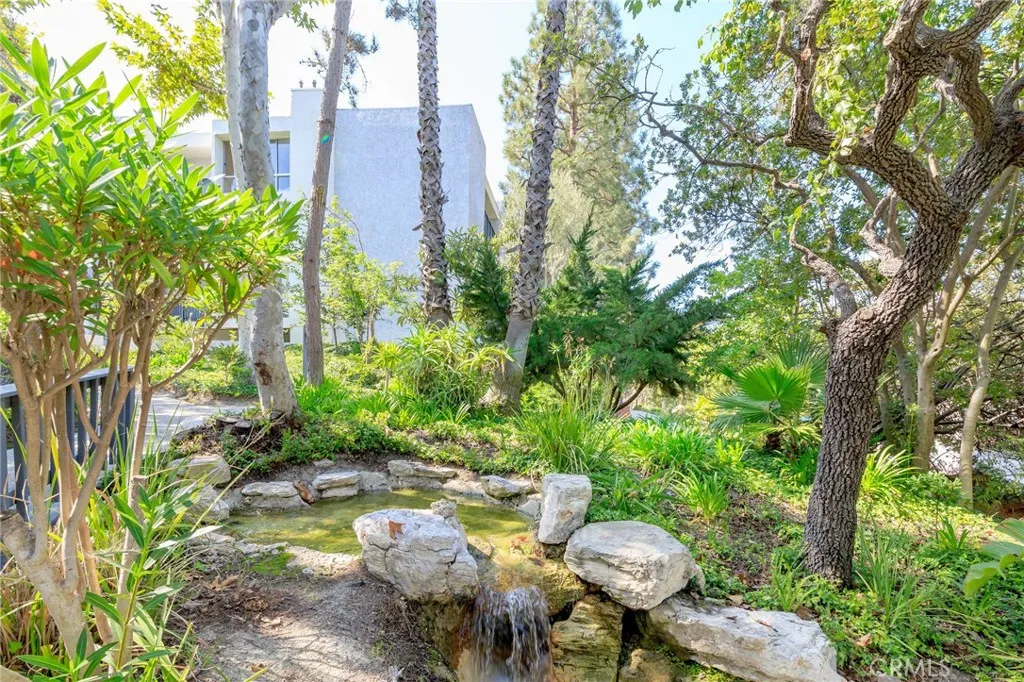 3602 W Estates Lane 306, Rolling Hills Estates, California 90274 home-pic-49