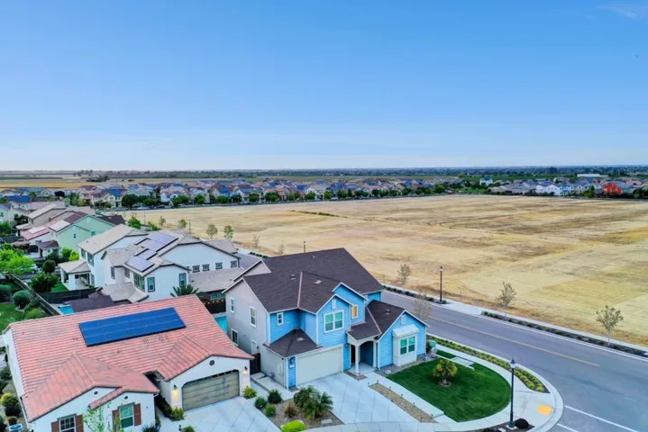 2373 Omega Court, Tracy, California 95377
