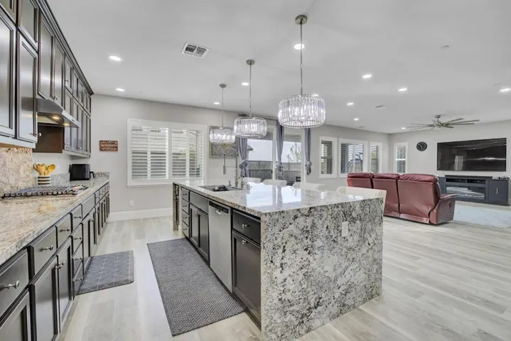 2373 Omega Court, Tracy, California 95377