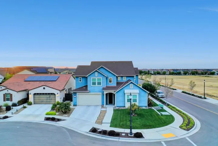 2373 Omega Court, Tracy, California 95377