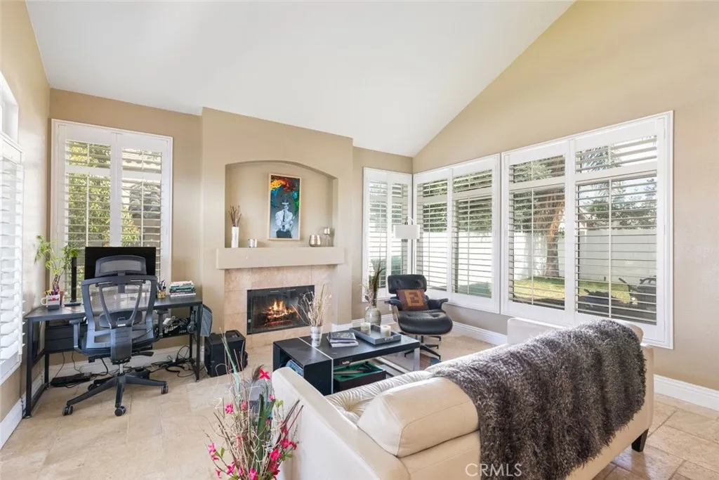 2501 Water Way, Corona, California 92882 home-pic-9