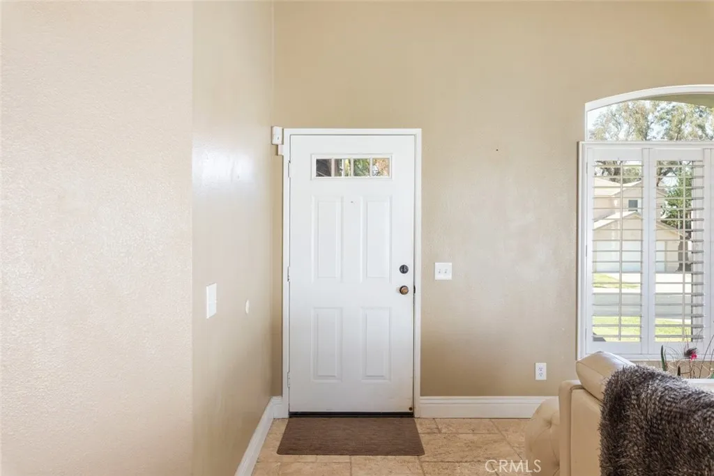 2501 Water Way, Corona, California 92882 home-pic-7