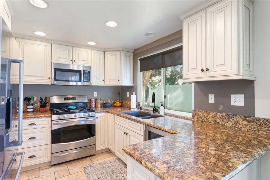 2501 Water Way, Corona, California 92882 home-pic-15