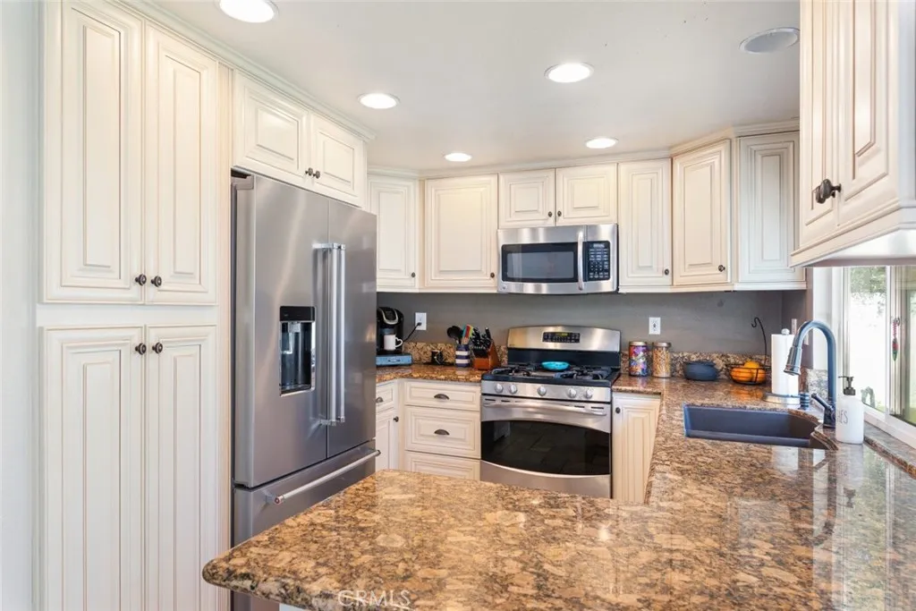 2501 Water Way, Corona, California 92882 home-pic-14