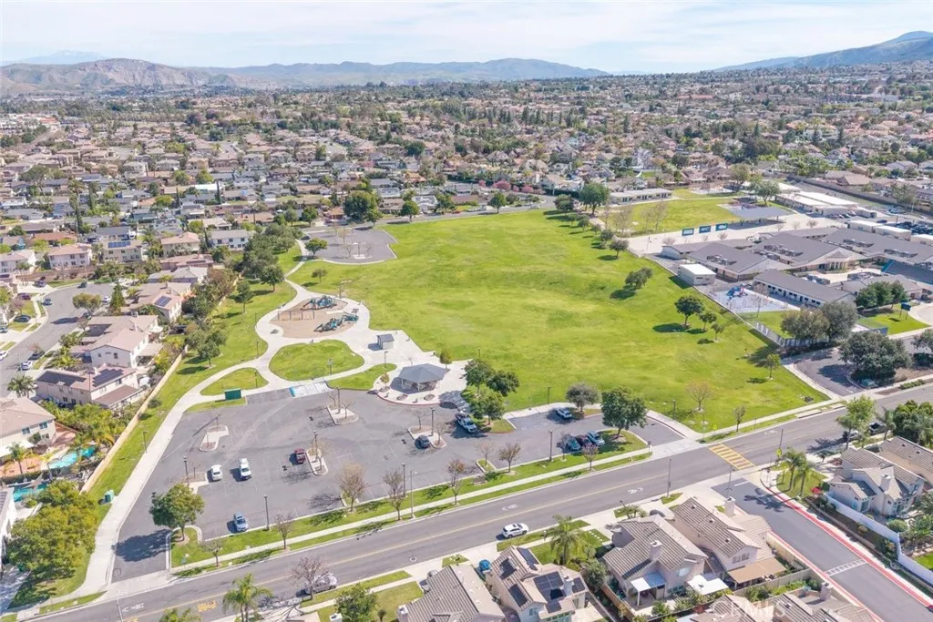 2501 Water Way, Corona, California 92882 home-pic-35