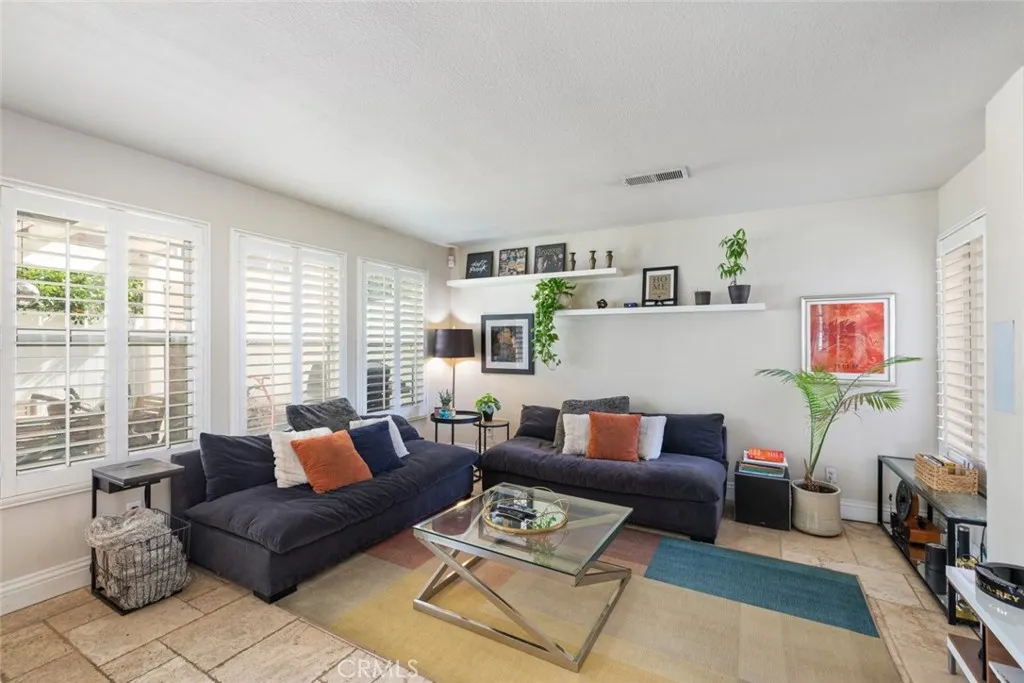 2501 Water Way, Corona, California 92882 home-pic-12