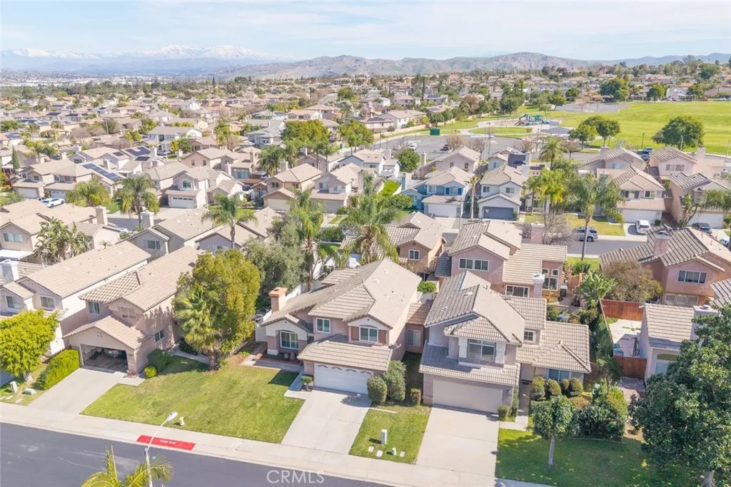 2501 Water Way, Corona, California 92882 home-pic-37