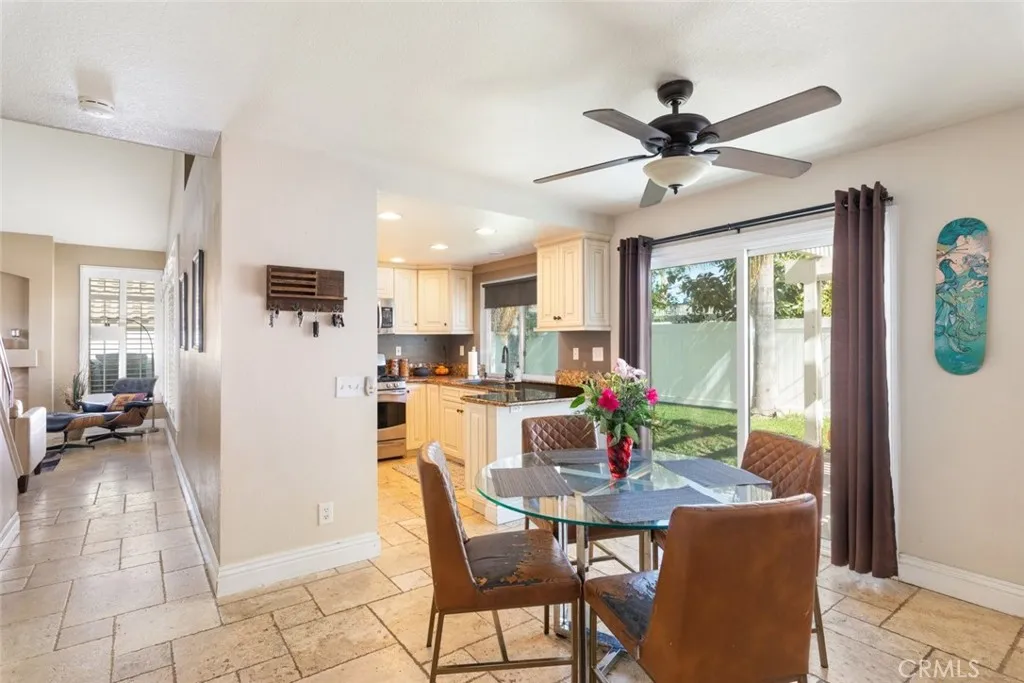 2501 Water Way, Corona, California 92882 home-pic-11