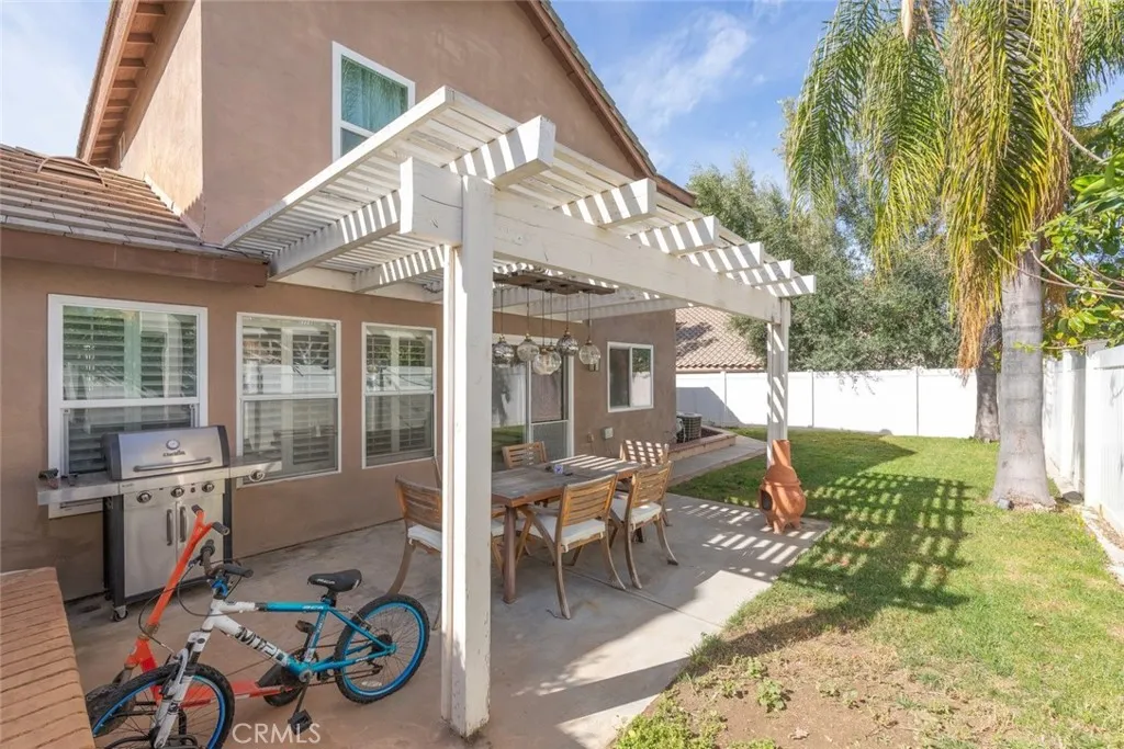 2501 Water Way, Corona, California 92882 home-pic-24