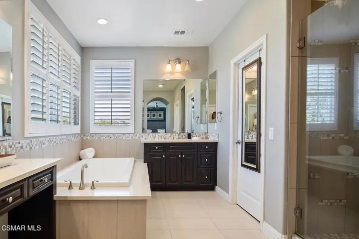 3615 Dusk Primary Bath 2