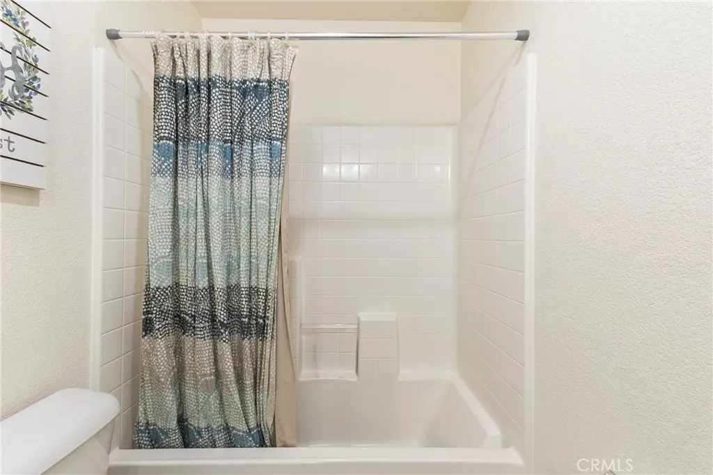 2048 Thistle, Palmdale, California 93550 home-pic-32