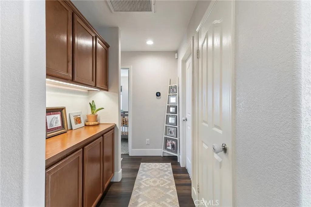2048 Thistle, Palmdale, California 93550 home-pic-22