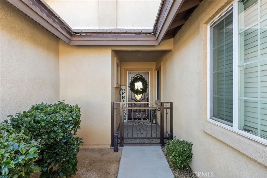 2048 Thistle, Palmdale, California 93550 home-pic-7