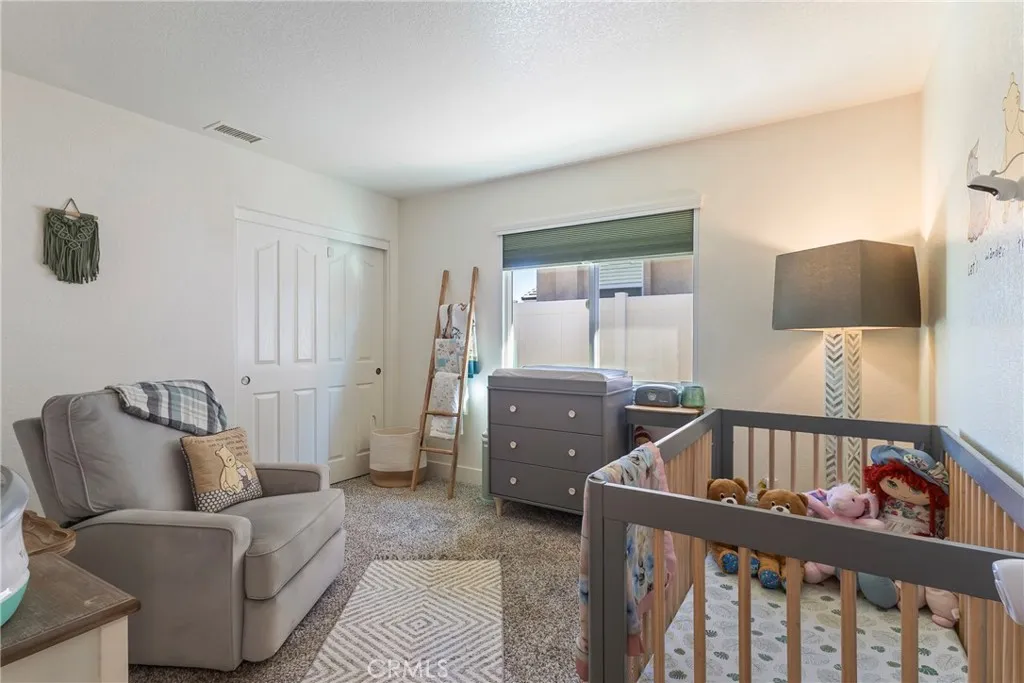 2048 Thistle, Palmdale, California 93550 home-pic-29