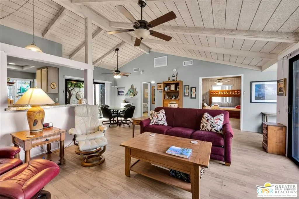 2247 Miramonte Circle C, Palm Springs, California 92264 home-pic-14