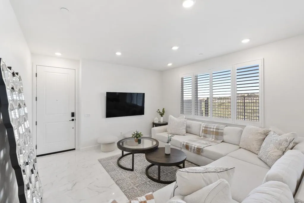 821 Mateo Street 1, Chula Vista, California 91911 home-pic-3