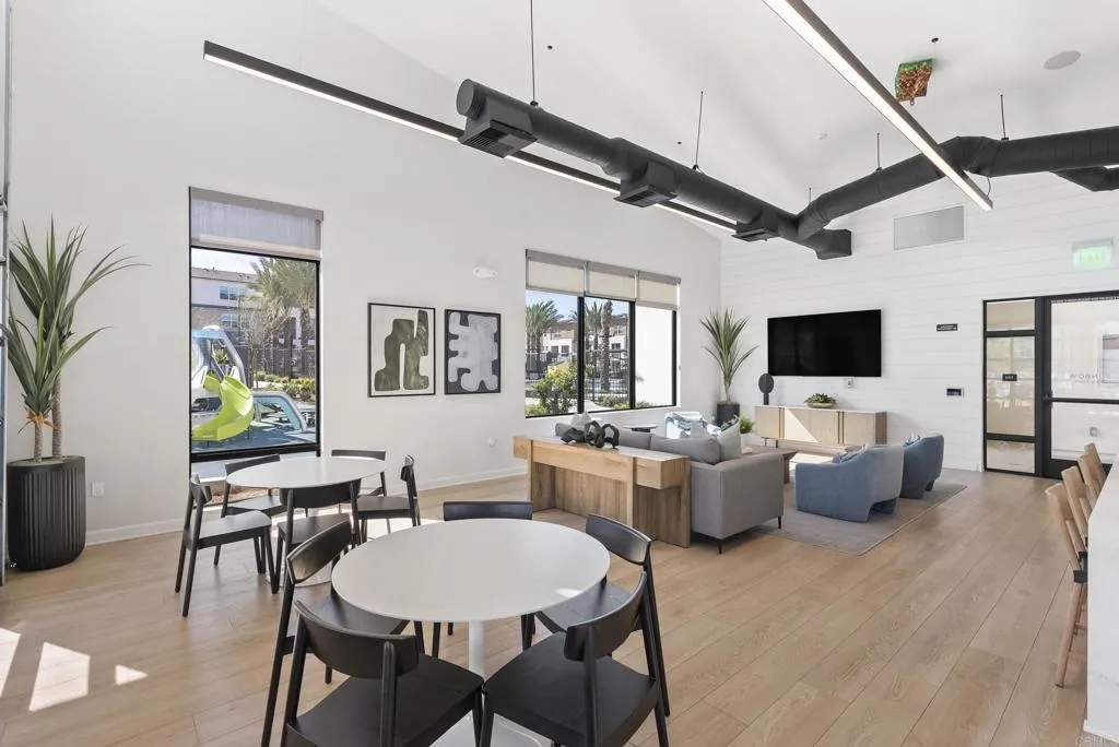 821 Mateo Street 1, Chula Vista, California 91911 home-pic-33