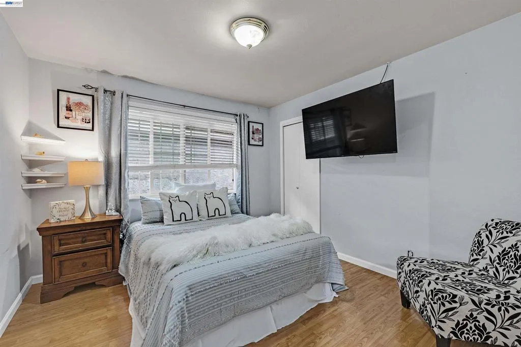 1615 1615 85th Ave, Oakland, California 94621 home-pic-12
