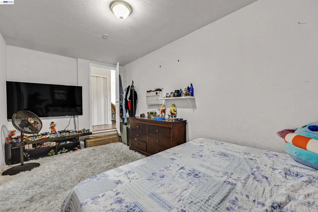 1615 1615 85th Ave, Oakland, California 94621 home-pic-22