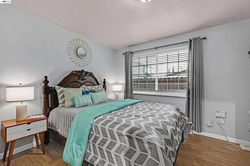 1615 1615 85th Ave, Oakland, California 94621 home-pic-11
