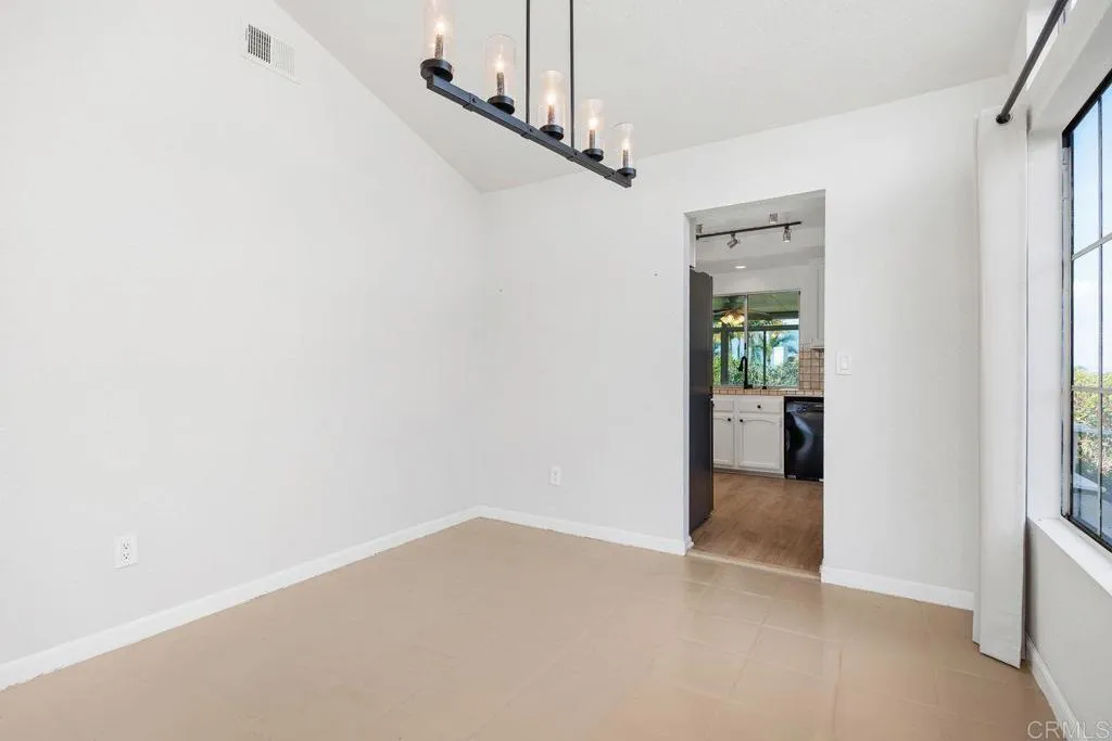 1402 Village View Road, Encinitas, California 92024 home-pic-9