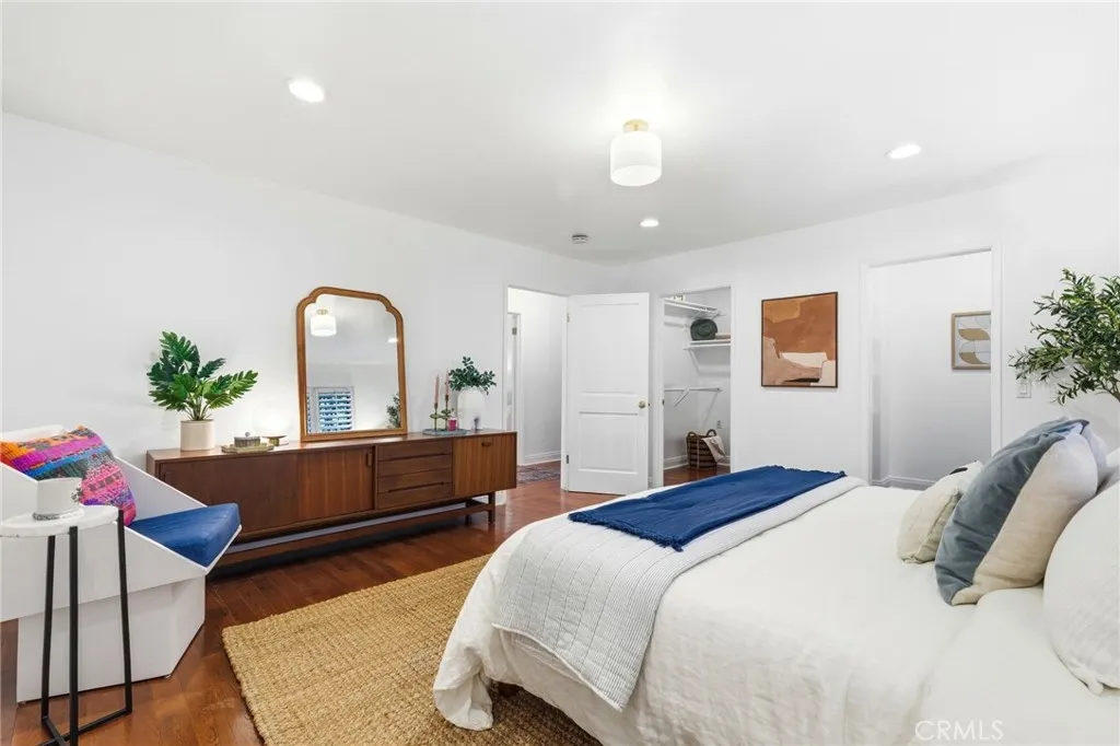 1011 Terrace 49, Los Angeles, California 90042 home-pic-17