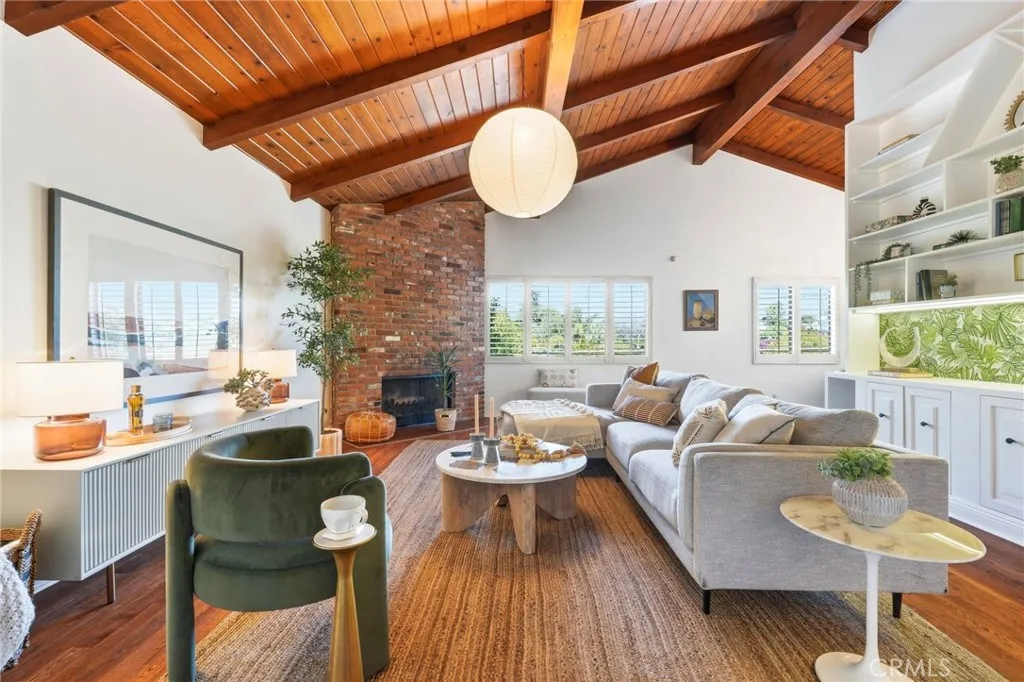 1011 Terrace 49, Los Angeles, California 90042 home-pic-10