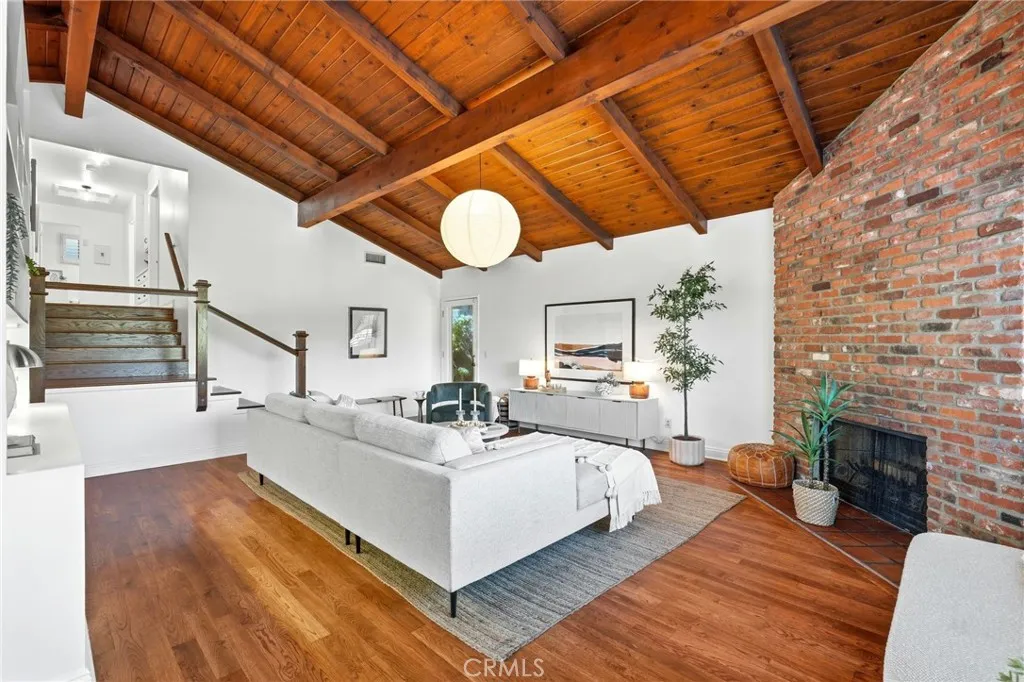 1011 Terrace 49, Los Angeles, California 90042 home-pic-14