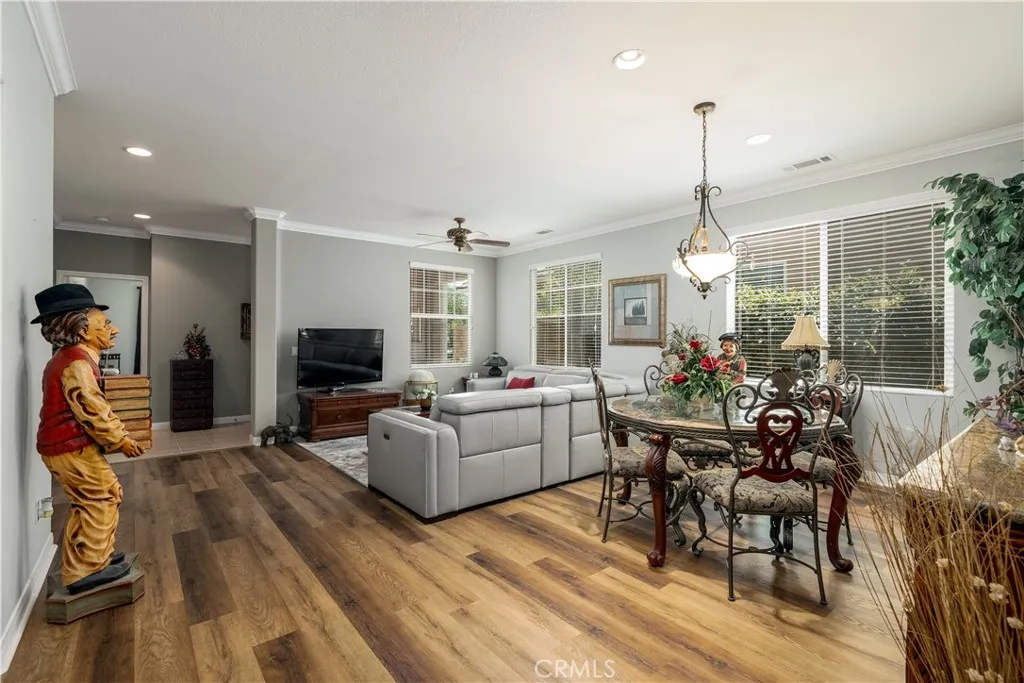 26112 Palm Breeze Lane, Menifee, California 92586 home-pic-7