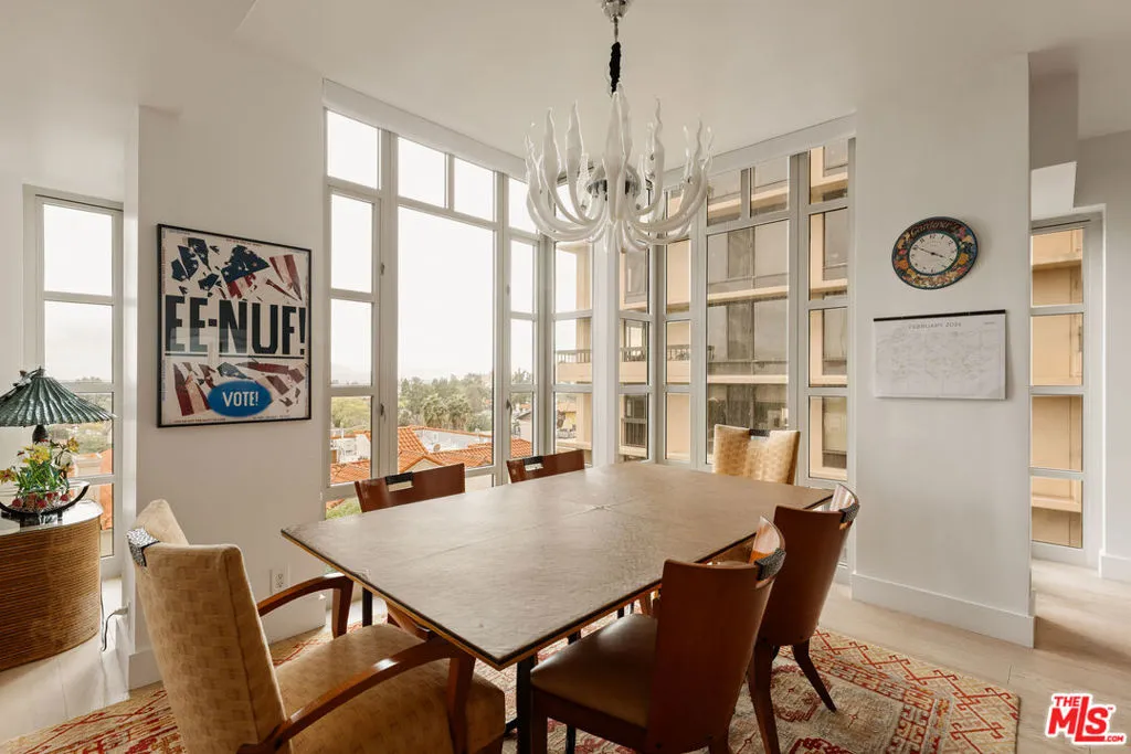 10580 Wilshire Boulevard 14, Los Angeles, California 90024 home-pic-19
