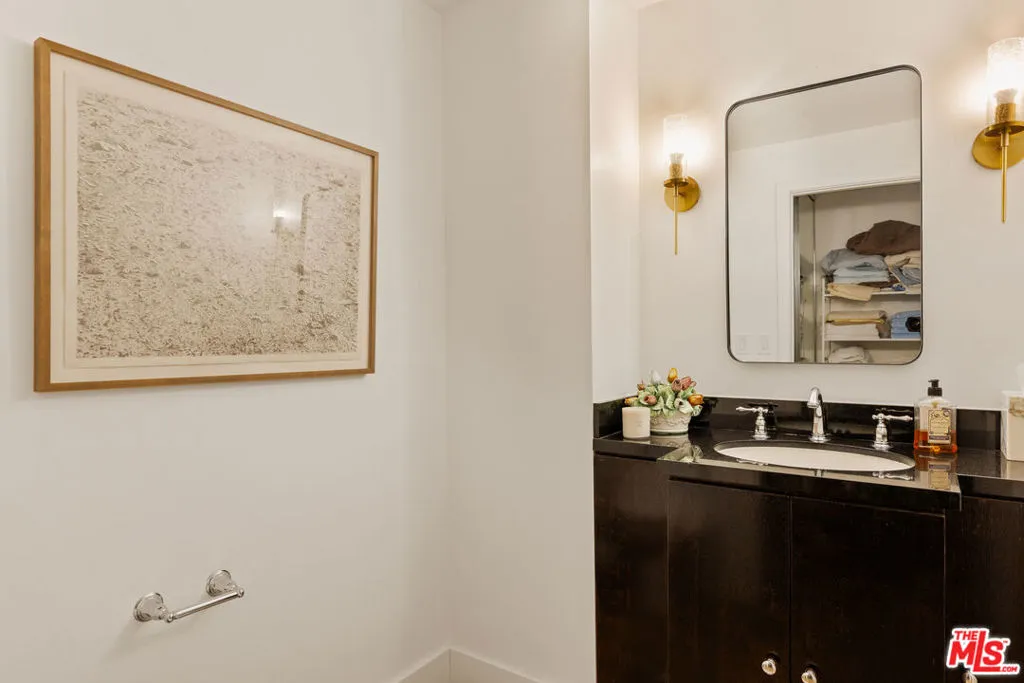 10580 Wilshire Boulevard 14, Los Angeles, California 90024 home-pic-23