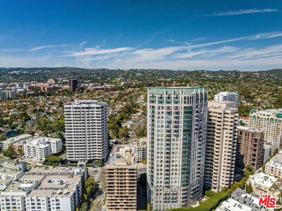 10580 Wilshire Boulevard 14, Los Angeles, California 90024 home-pic-34
