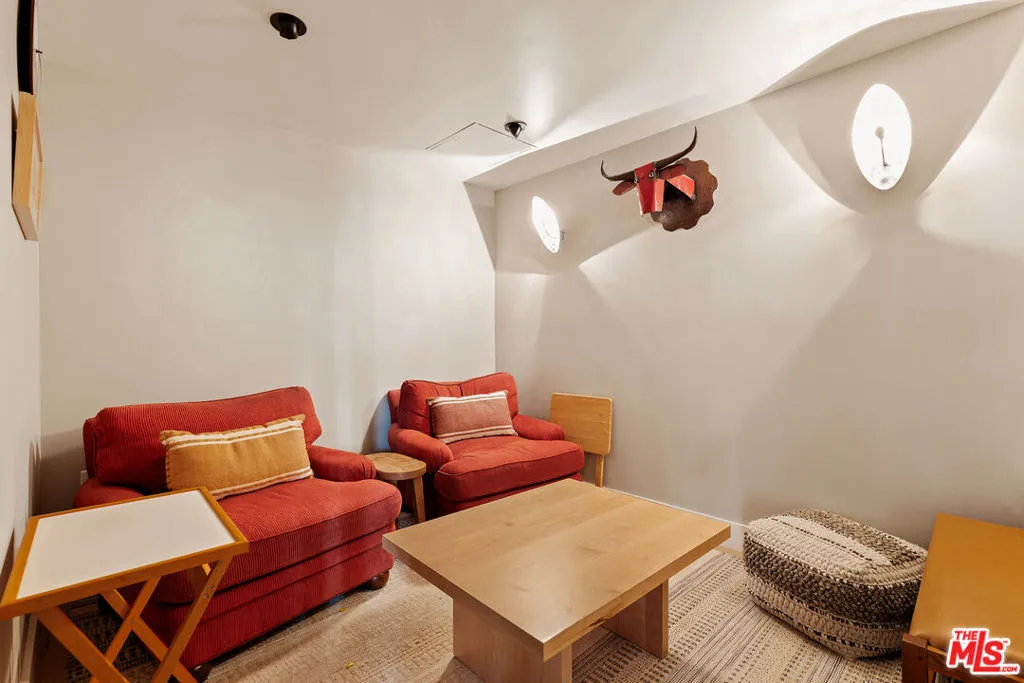 10580 Wilshire Boulevard 14, Los Angeles, California 90024 home-pic-22