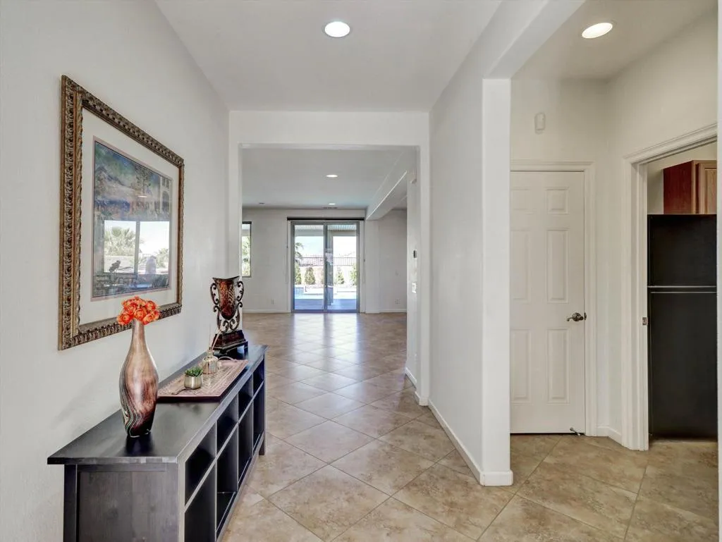 73754 Kandinsky Way, Palm Desert, California 92211 home-pic-12