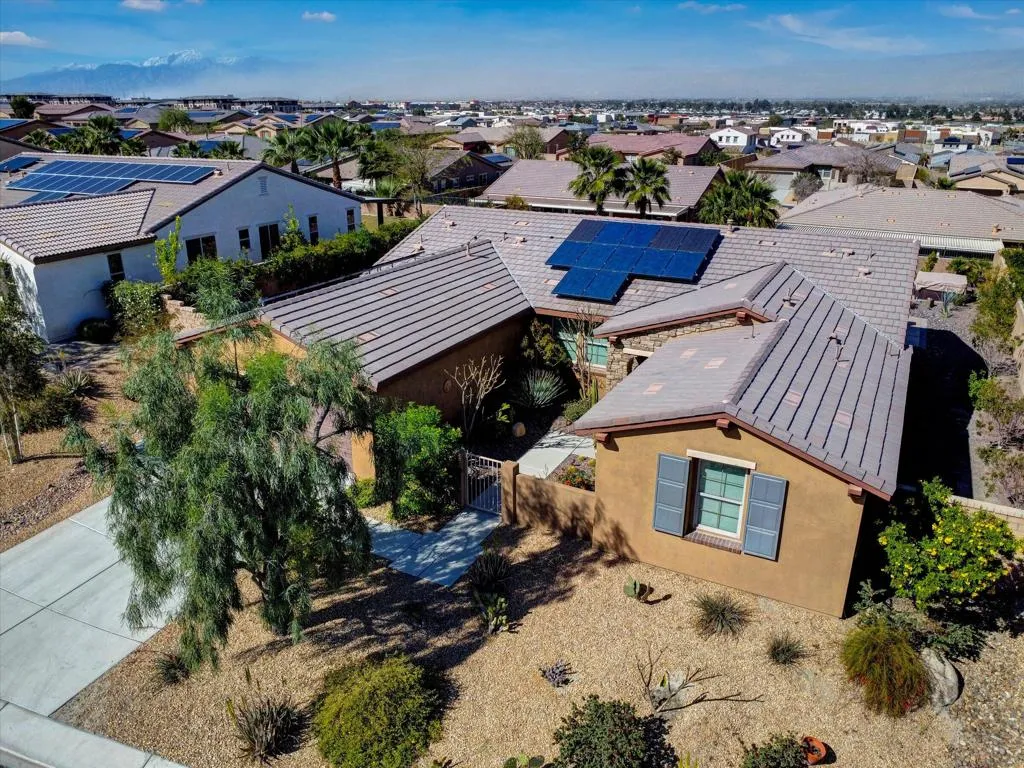 73754 Kandinsky Way, Palm Desert, California 92211 home-pic-11