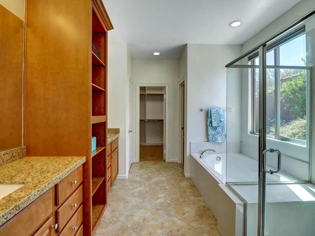 73754 Kandinsky Way, Palm Desert, California 92211 home-pic-25