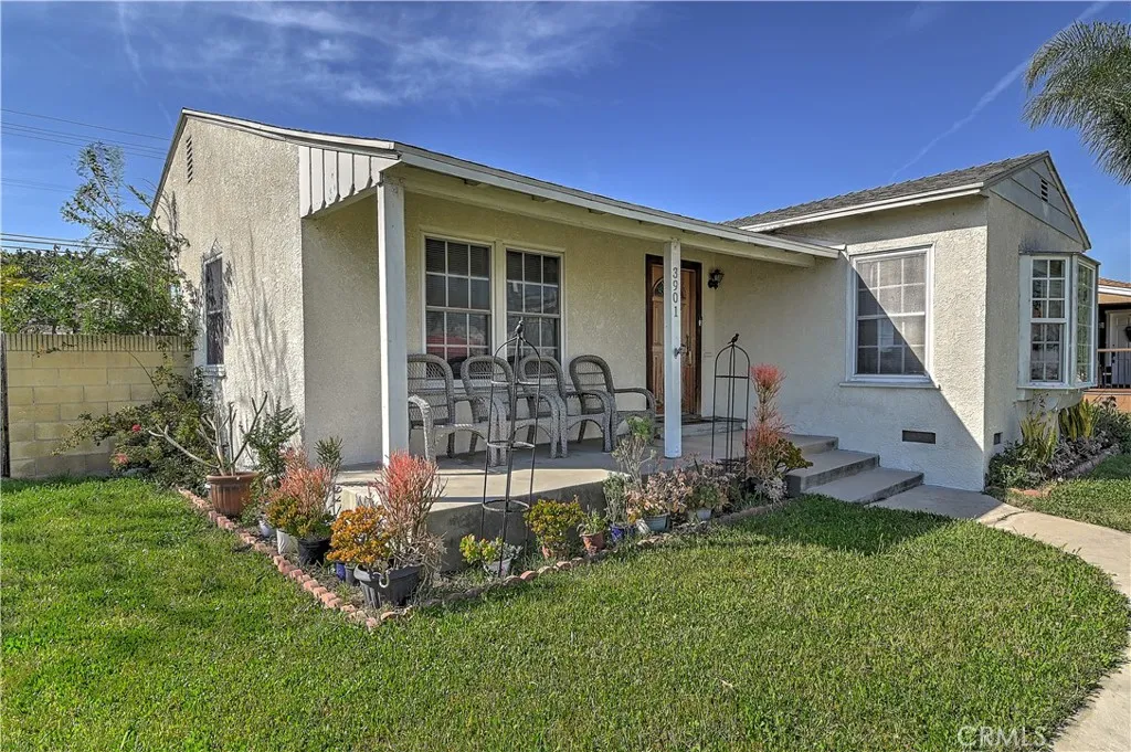 3901 Cherry, Long Beach, California 90807 home-pic-1