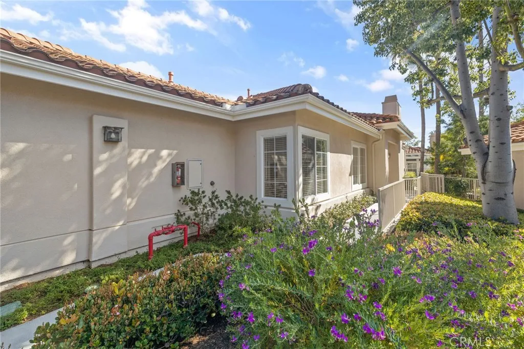 21464 San Bernardo, Mission Viejo, California 92692 home-pic-37