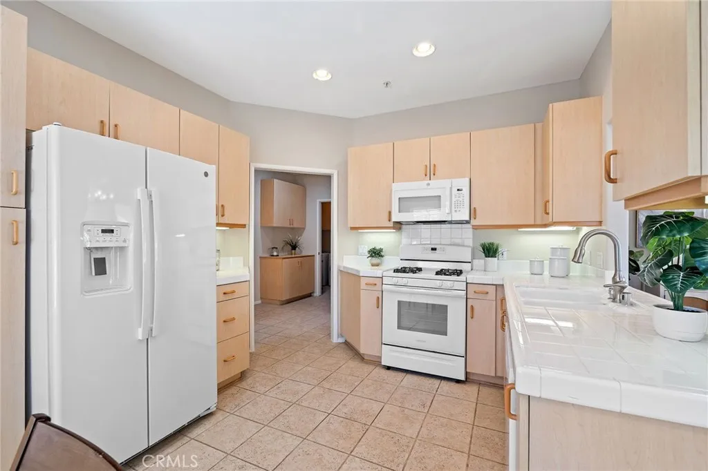 21464 San Bernardo, Mission Viejo, California 92692 home-pic-14
