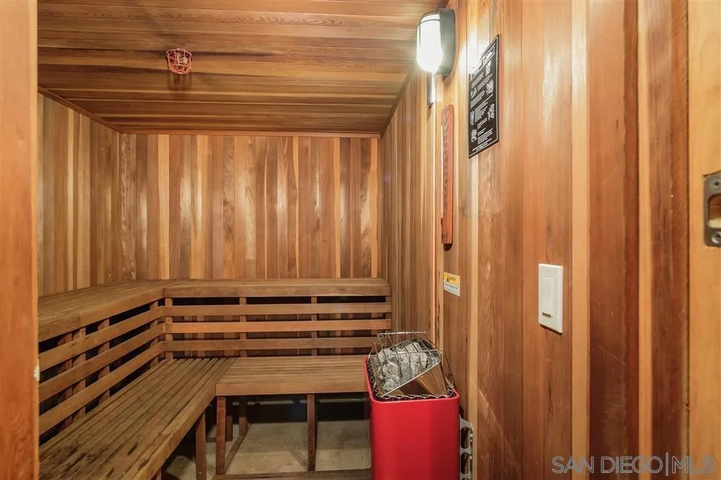 750 State St 216, San Diego, California 92101 home-pic-20