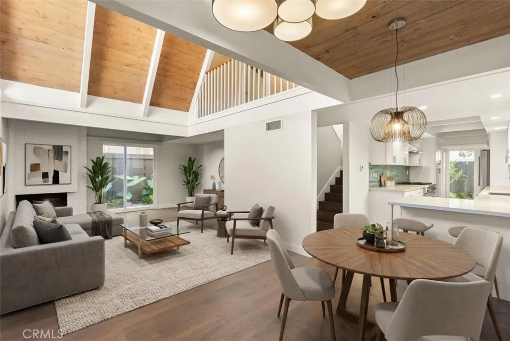 327 62nd Street, Newport Beach, California 92663 home-pic-1