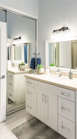 Upgraded vanity and more closet space