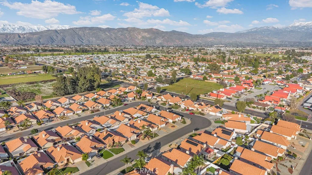 2582 Alegre, Hemet, California 92545 home-pic-36