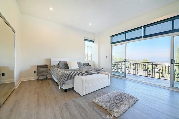 3952 Oakfield Drive, Sherman Oaks, California 91423